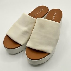 Madden Girl Shelbie White Slides